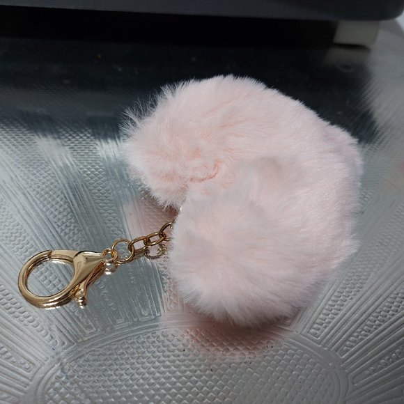 Light Color Heart Shaped Pom Pom Super Soft Keychain Handbag Accessory Furry - Picture 4 of 7
